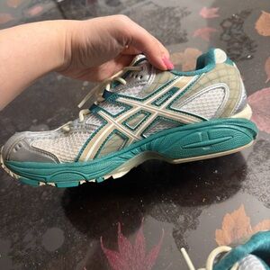 Asics Gel Nimbus 10.1 (Teal and Silver Sneakers)